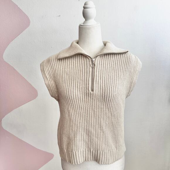 Cream Sweater Vest Cottagecore Preppy Academia Minimalist Retro Medium - Picture 1 of 7